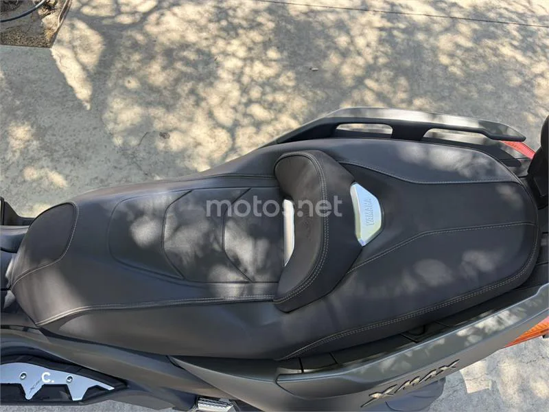 Yamaha XMAX 400 - Vista 8