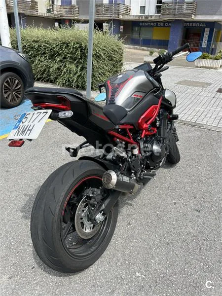 Kawasaki Z900 - Vista 5