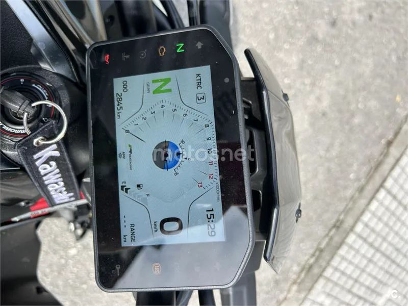 Kawasaki Z900 - Vista 7