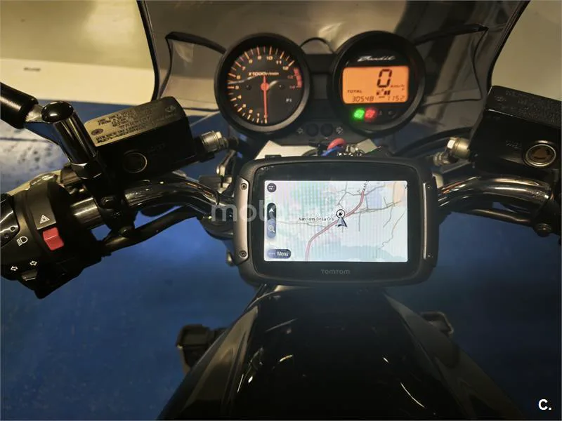 Suzuki Bandit 650 - Vista 4