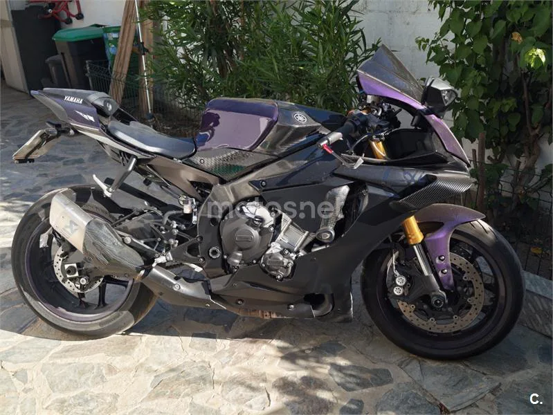 Yamaha YZF-R1 - Vista 3