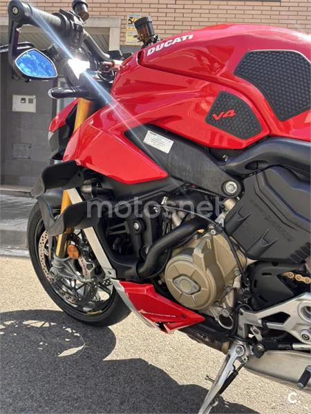 Ducati Streetfighter V4 - Vista 3