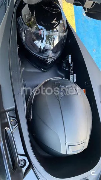 Honda Forza 125 - Vista 3