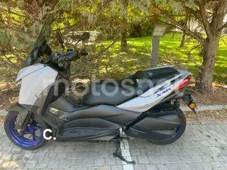 Yamaha XMAX 300 - Vista 3