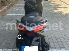 Yamaha XMAX 300 - Vista 4