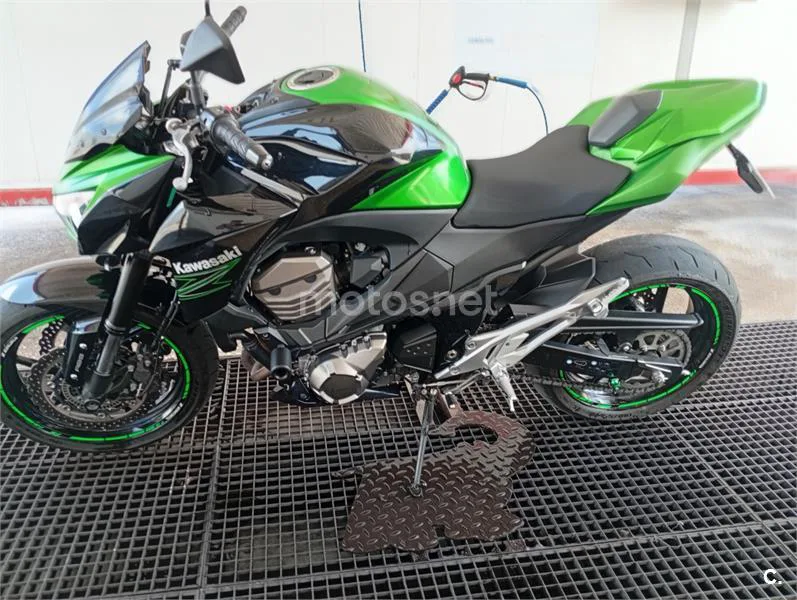 Kawasaki Z800 - Vista 6
