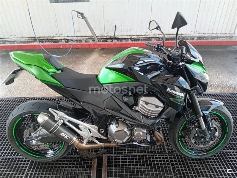 Kawasaki Z800 - Vista 7