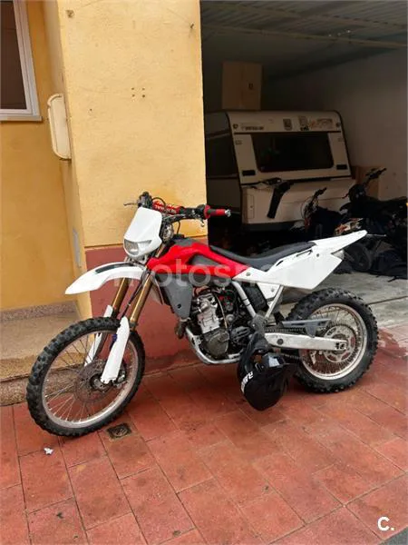 Husqvarna TE 250i - Vista 3