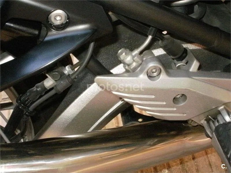 Kawasaki 1400GTR - Vista 4