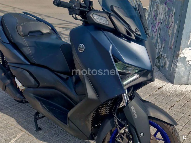 Yamaha XMAX 300 4800 € 2023 Cantabria - 1