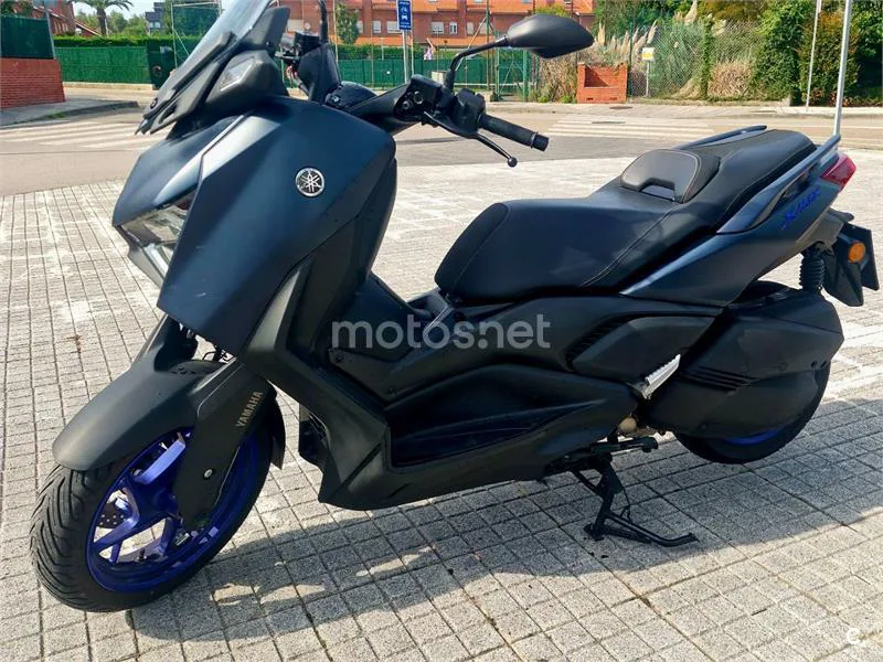 Yamaha XMAX 300 - Vista 4