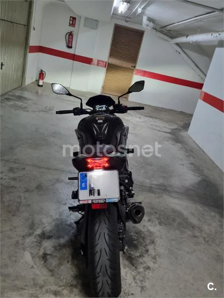 Kawasaki Z900 - Vista 3