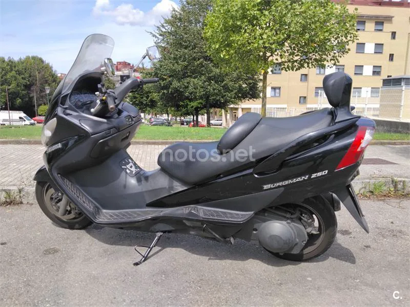 Suzuki Burgman 400 - Vista 3