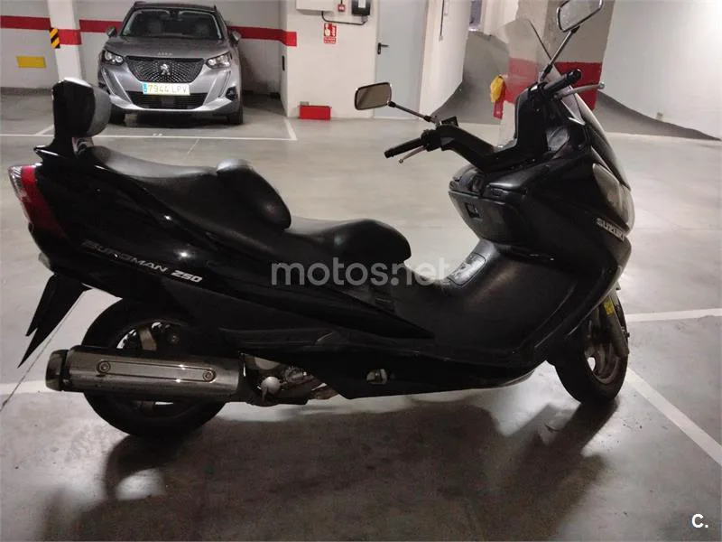 Suzuki Burgman 400 - Vista 7