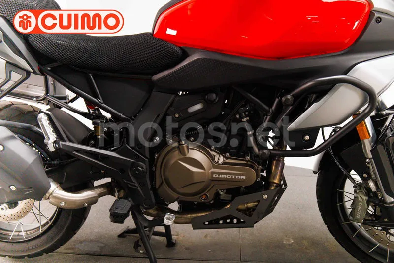 QJ Motor SRT 600 SX - Vista 15
