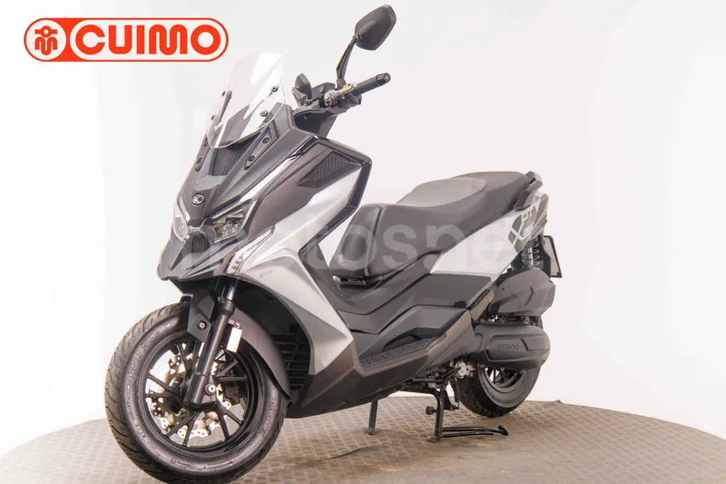 Kymco DTX 125 - Vista 9