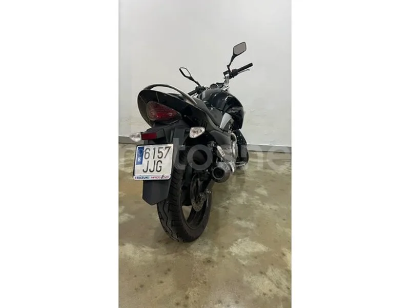 Suzuki Inazuma 250 - Vista 3