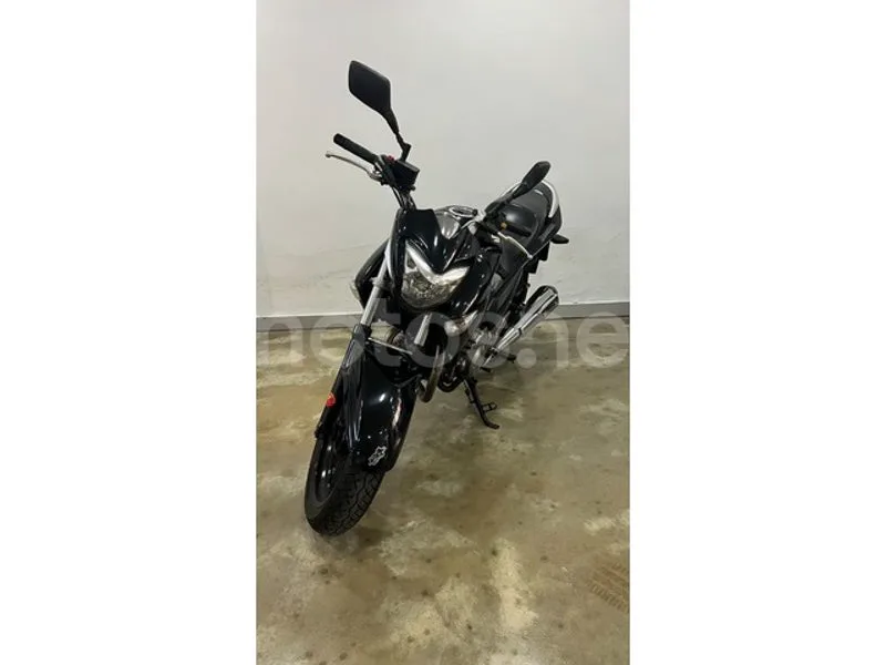 Suzuki Inazuma 250 - Vista 6