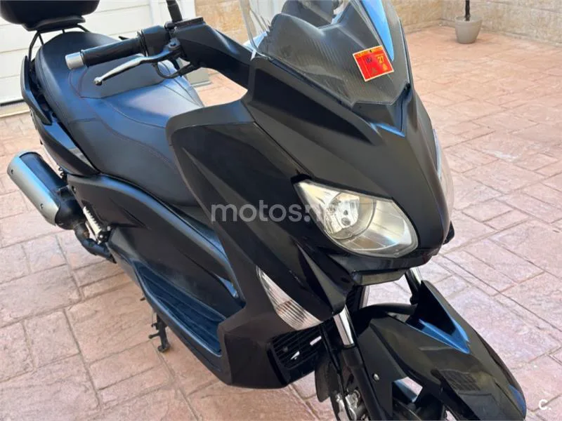 Yamaha XMAX 125 - Vista 6