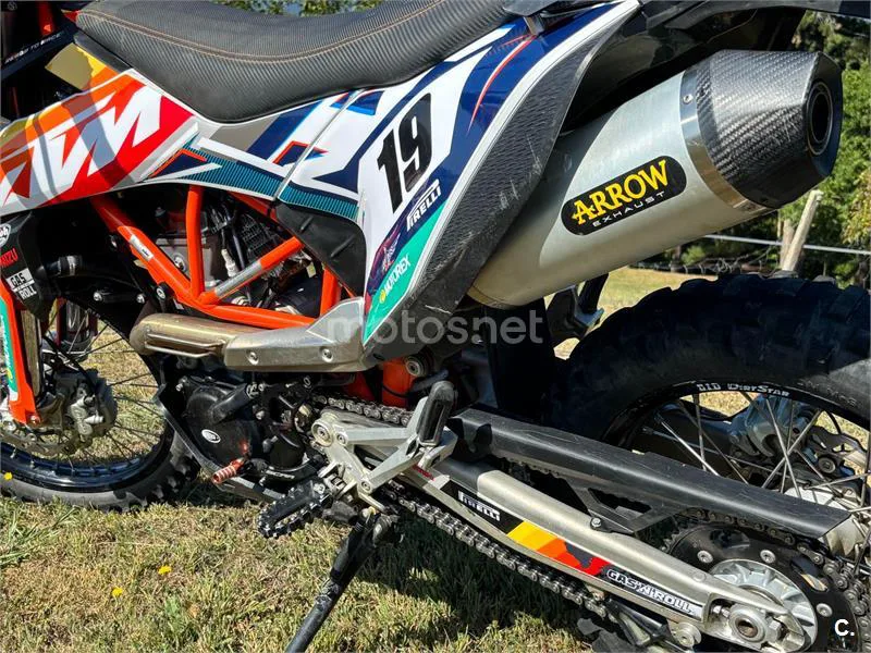 KTM 690 Enduro R - Vista 4