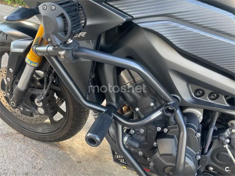 Yamaha MT-09 Tracer - Vista 9