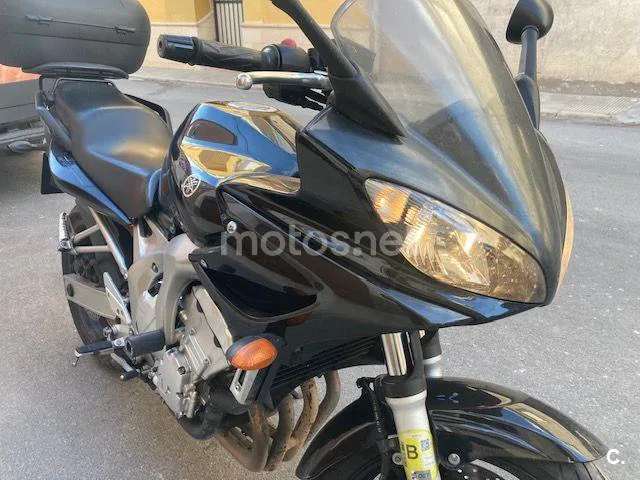 Yamaha FZ6 Fazer - Vista 9