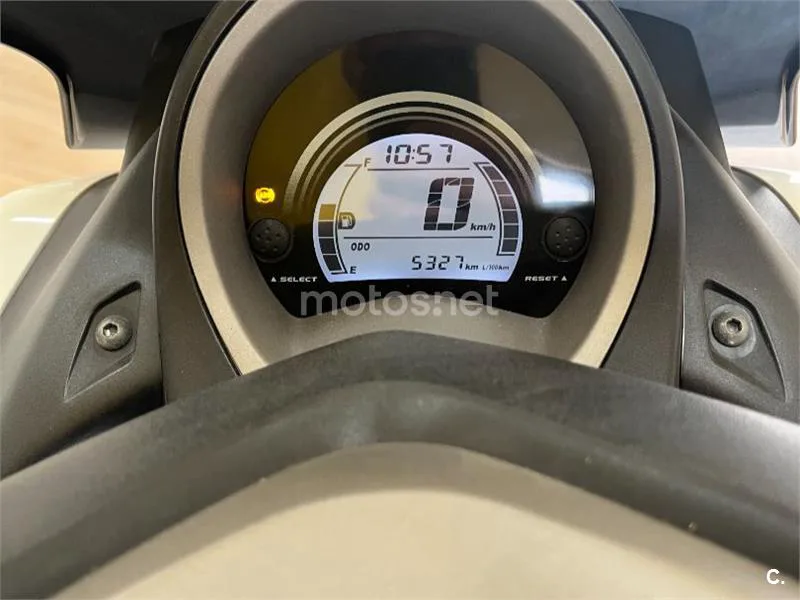 Yamaha NMAX - Vista 3
