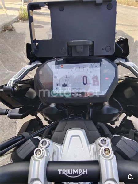Triumph Tiger 1200 - Vista 11