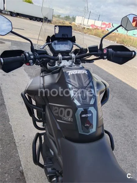 Triumph Tiger 1200 - Vista 10