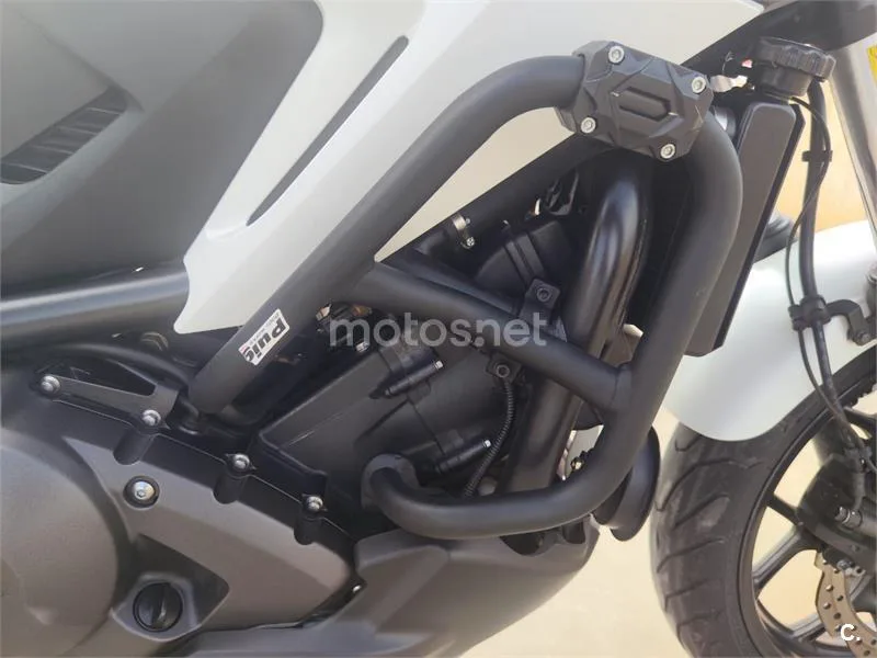 Honda NC750X - Vista 7