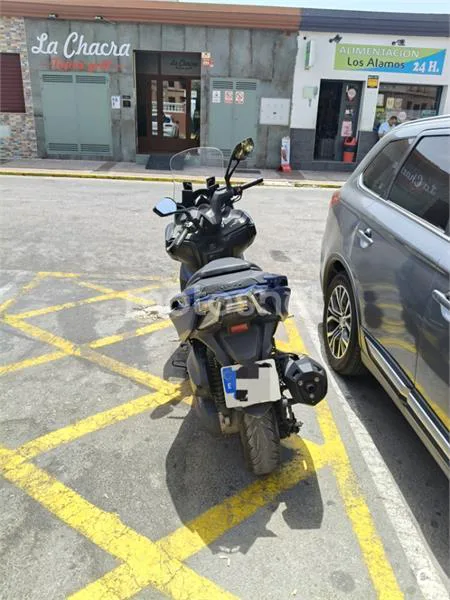 Kymco Xciting S 400 - Vista 3