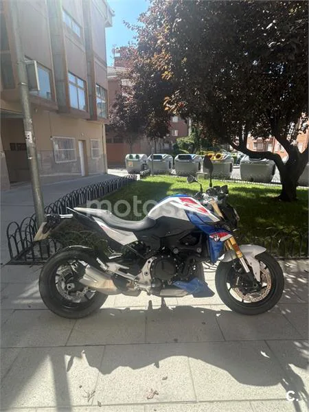 BMW F 900 R - Vista 3