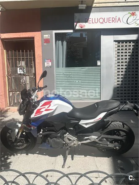 BMW F 900 R - Vista 4
