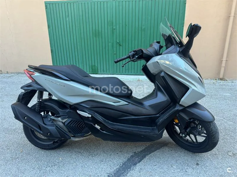 Honda Forza 125 - Vista 3