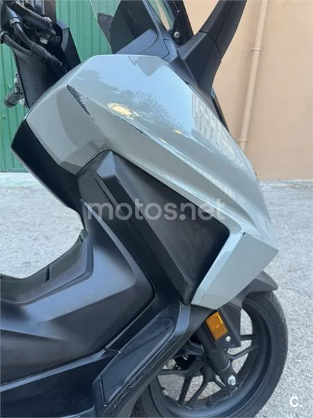 Honda Forza 125 - Vista 4