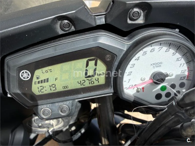 Yamaha Fazer 8 - Vista 3