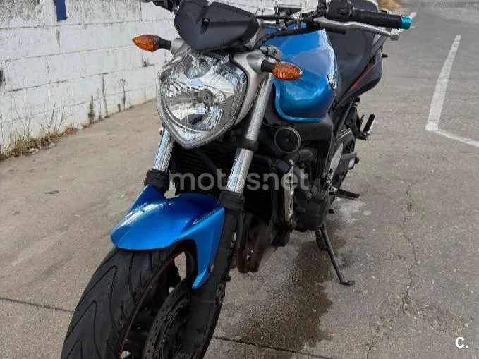 Yamaha FZ6 S2 - Vista 3
