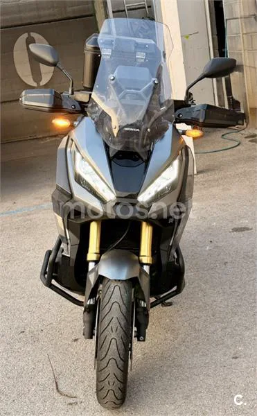 Honda X-ADV - Vista 5