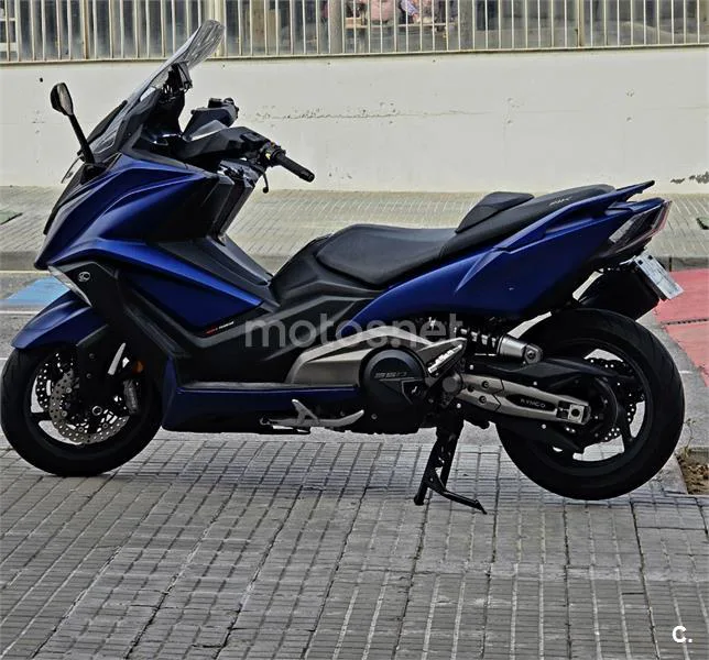 Kymco AK 550 - Vista 15
