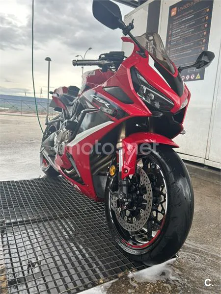 Honda CBR650R - Vista 6