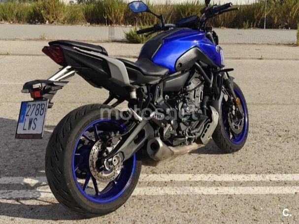 Yamaha MT-07 - Vista 4