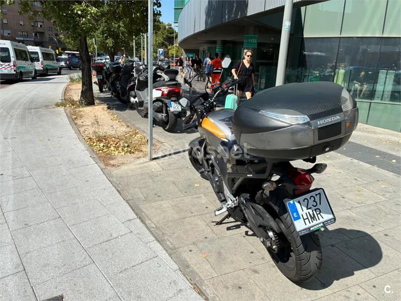 Honda NC700S - Vista 3