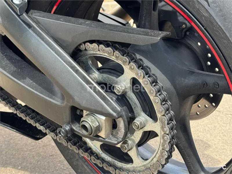 Yamaha YZF-R6 - Vista 4