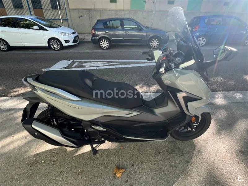 Honda Forza 350 3900 € 2021 Zaragoza - 1