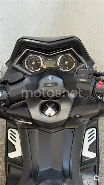 Yamaha TMAX 530 - Vista 4