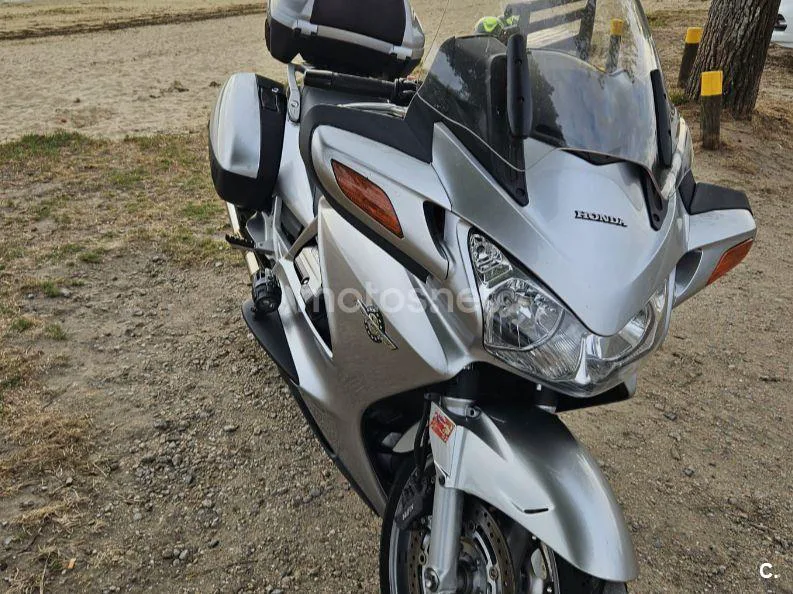 Honda ST1300 Pan-European - Vista 8