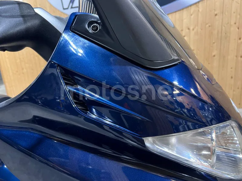 Piaggio XEvo 125 - Vista 17