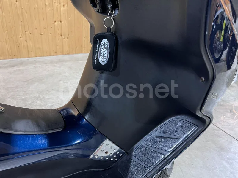 Piaggio XEvo 125 - Vista 24
