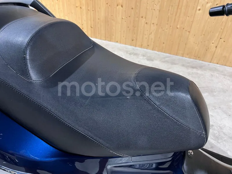Piaggio XEvo 125 - Vista 28