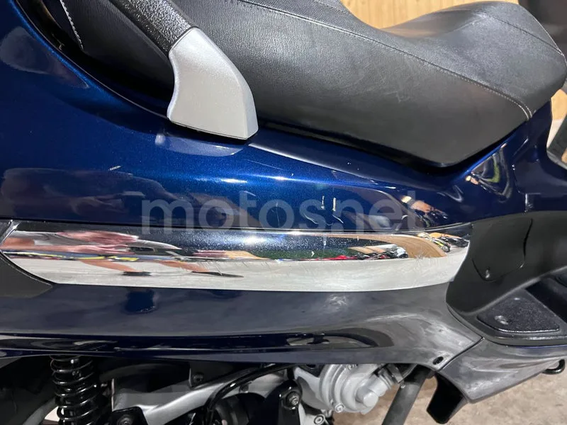 Piaggio XEvo 125 - Vista 31